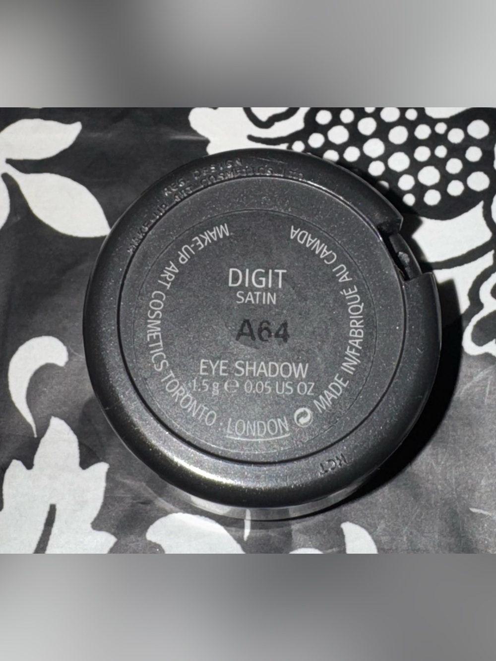 MAC Digit Eyeshadow - Picture 3 of 3
